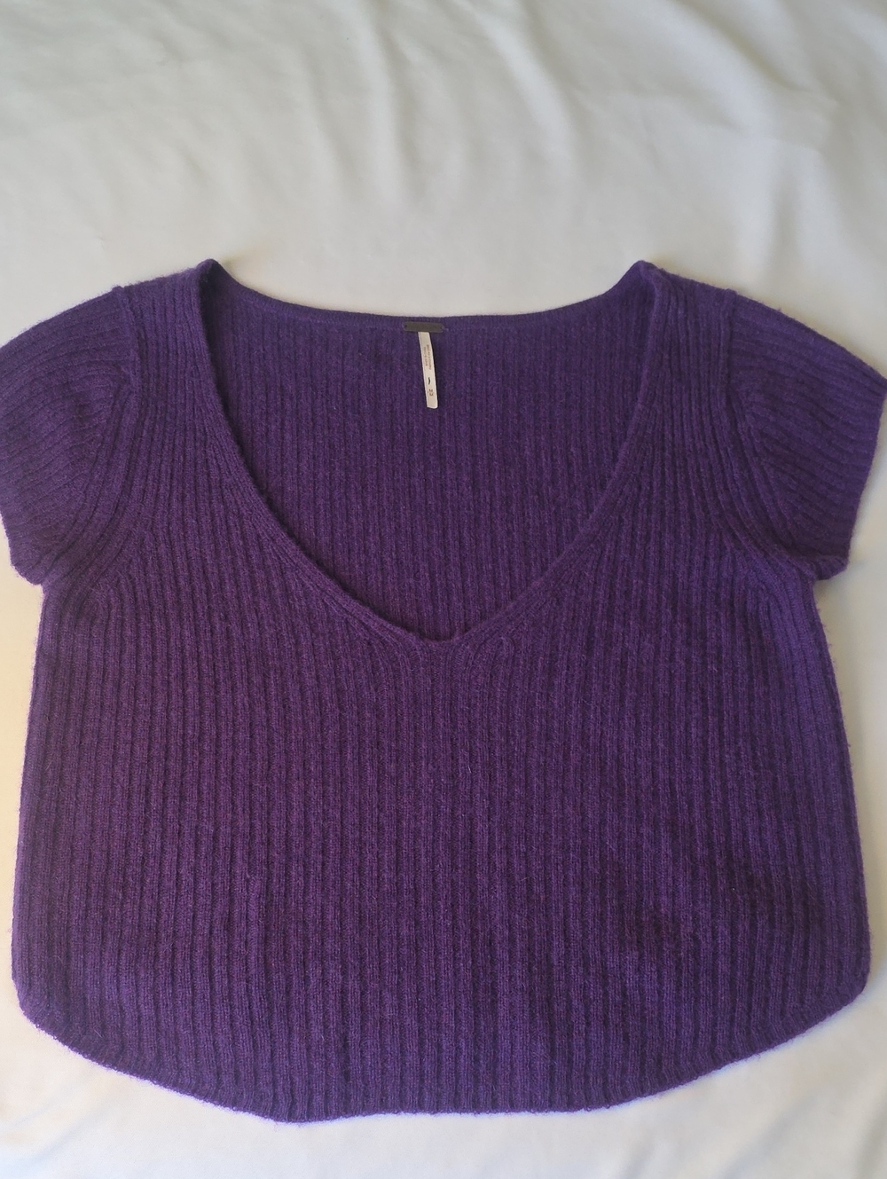 Free People Cashmere Purple Ribbed V-Neck Short Sleeve Sweater Top